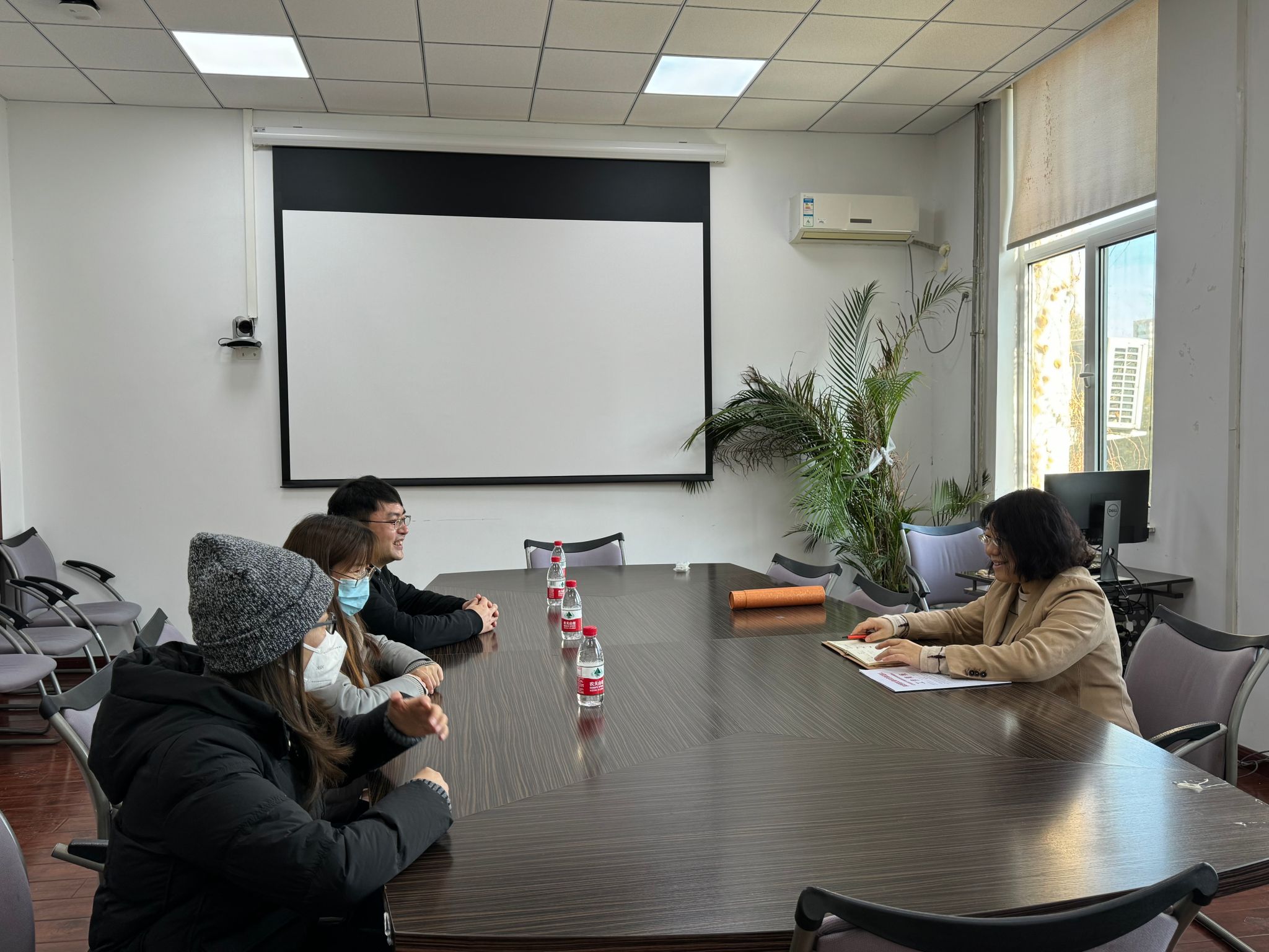 91制片厂
干部教育创新团队教师赴中国人民大学考察交流学习