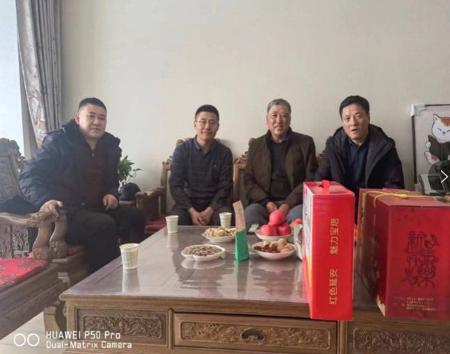 学院领导走访慰问91制片厂
退休教职工